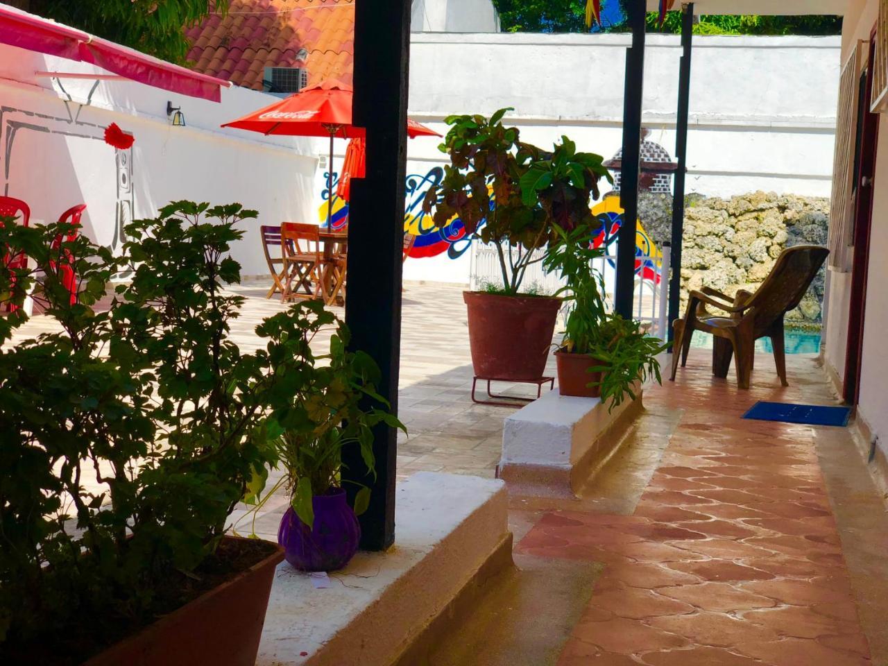 Casa Blanca Just For Travelers * Cartagena
